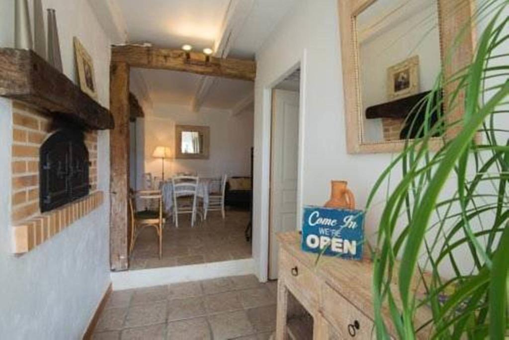 Auberge Du Canabal Lauzerte Exteriér fotografie